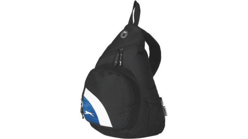 Slazenger Triangle City Bag