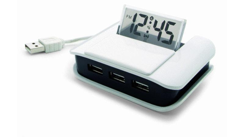 Travel USB Hub Clock